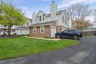 648 Portage Court 648, Vernon Hills, IL 60061