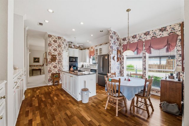 608 Bridlewood N, Colleyville, TX 76034