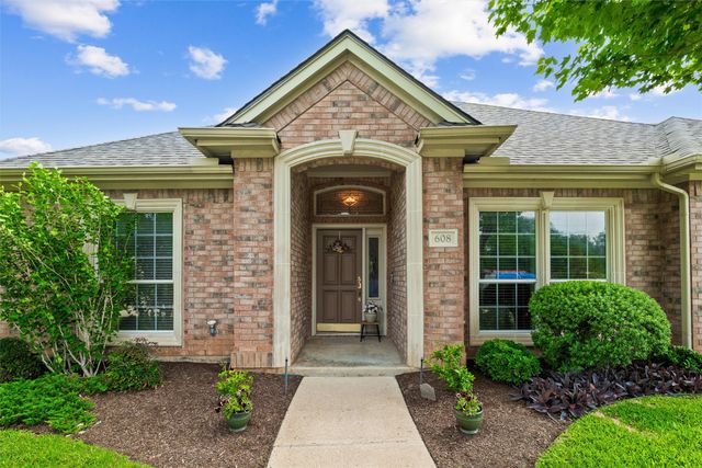 608 Bridlewood N, Colleyville, TX 76034