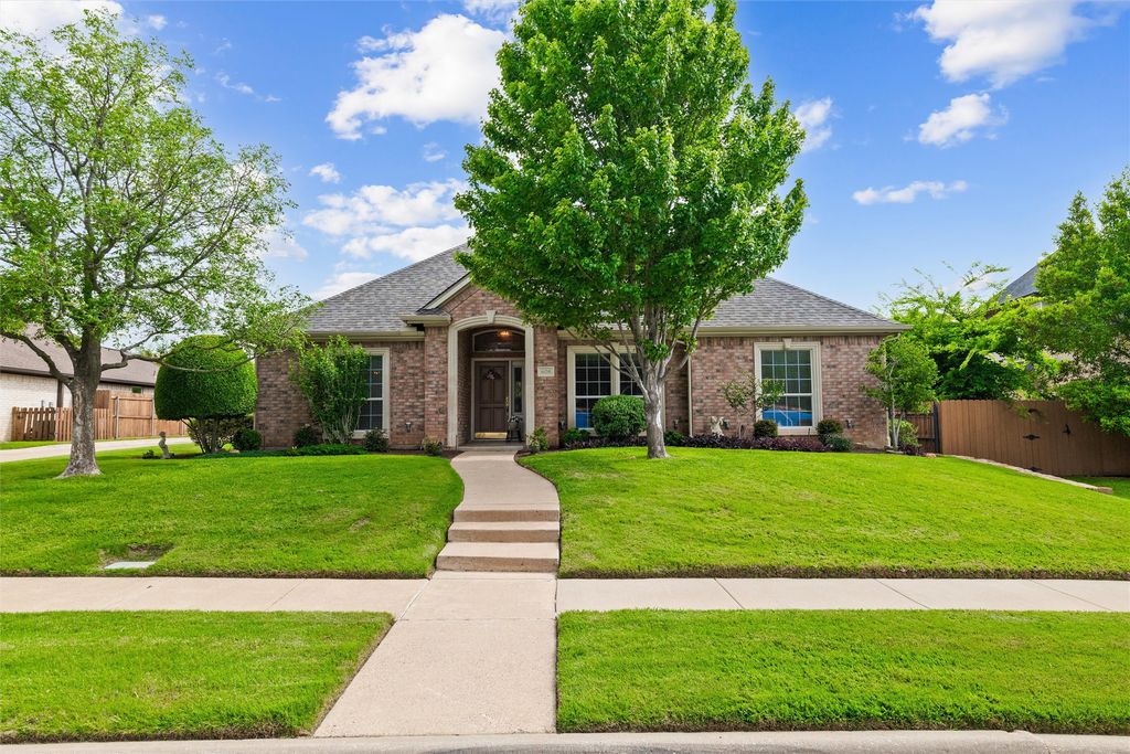 608 Bridlewood N, Colleyville, TX 76034