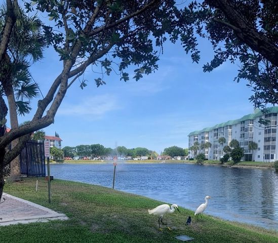 4821 NW 22ND Court 204, Lauderhill, FL 33313