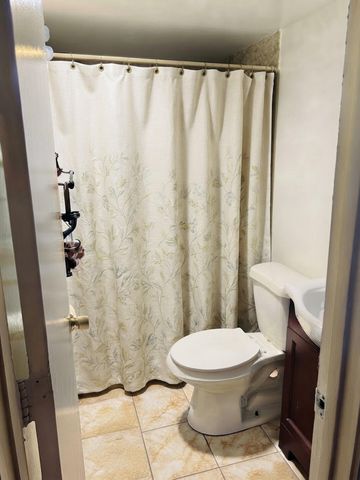4821 NW 22ND Court 204, Lauderhill, FL 33313