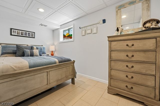 213 Hudson Ave, Hopatcong Boro, NJ 07843