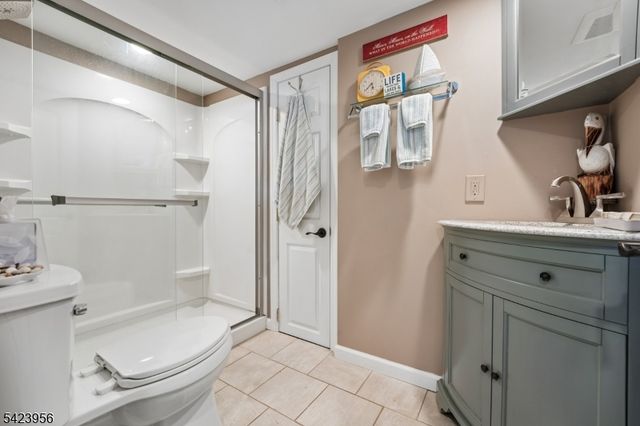 213 Hudson Ave, Hopatcong Boro, NJ 07843