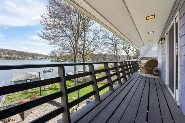 213 Hudson Ave, Hopatcong Boro, NJ 07843