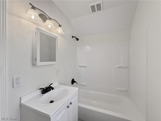 3235 W 94th Street, Cleveland, OH 44102