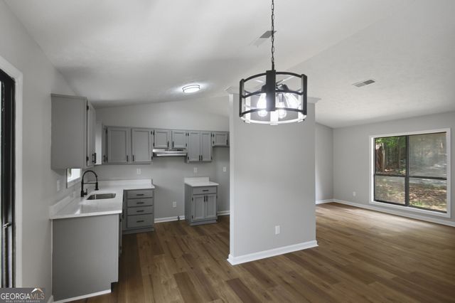 600 Maple Drive, Stone Mountain, GA 30083