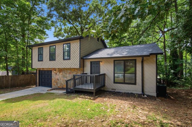600 Maple Drive, Stone Mountain, GA 30083