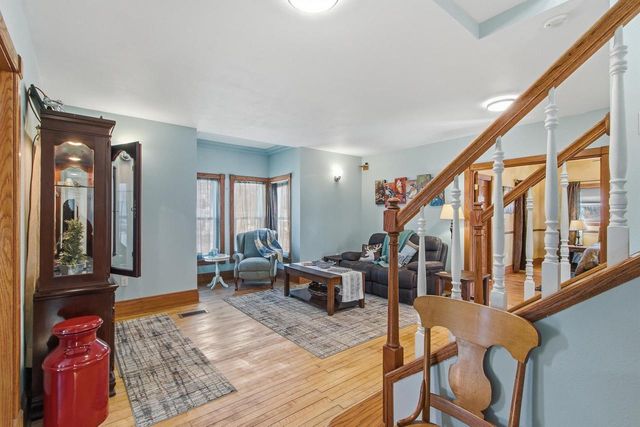 7 E Rollin Street, Edgerton, WI 53534