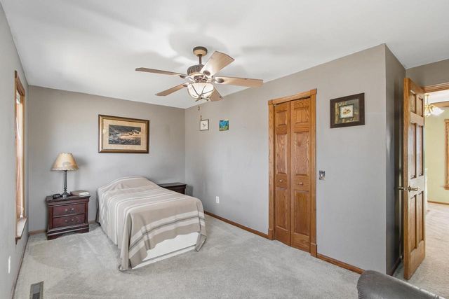 7 E Rollin Street, Edgerton, WI 53534