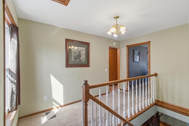 7 E Rollin Street, Edgerton, WI 53534
