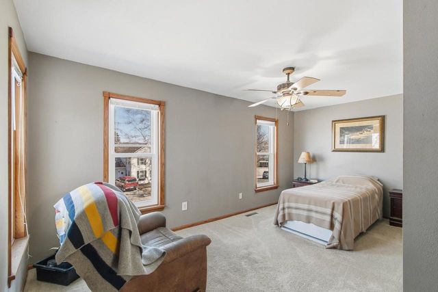 7 E Rollin Street, Edgerton, WI 53534