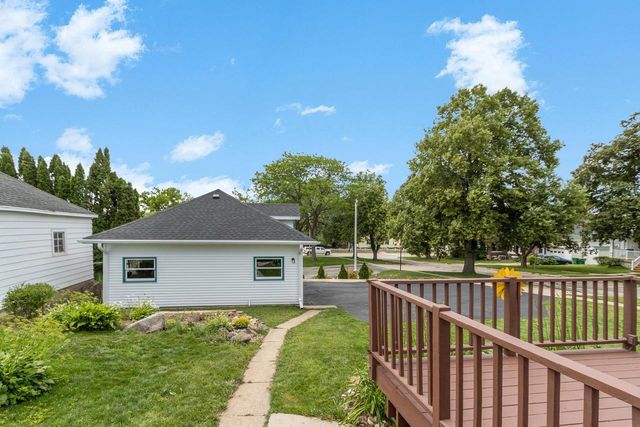 7 E Rollin Street, Edgerton, WI 53534