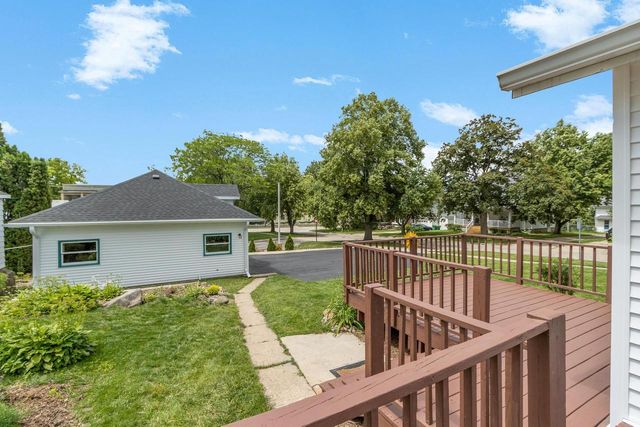 7 E Rollin Street, Edgerton, WI 53534