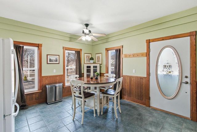 7 E Rollin Street, Edgerton, WI 53534