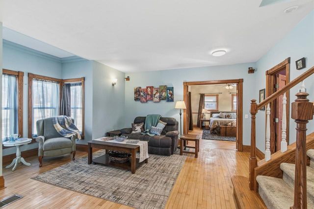 7 E Rollin Street, Edgerton, WI 53534