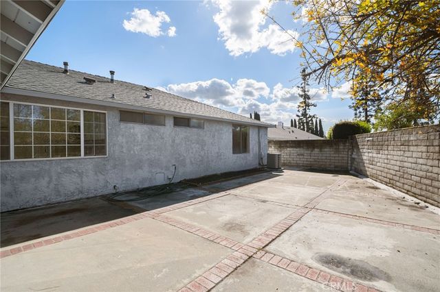 359 Addleman, West Covina, CA 91792