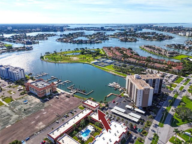 10379 PARADISE BOULEVARD 35, Treasure Island, FL 33706