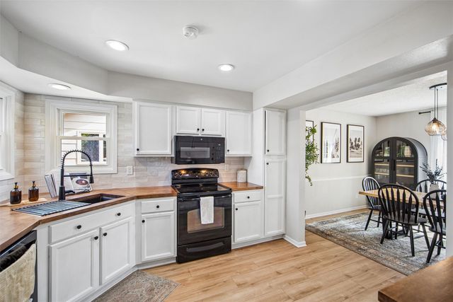 4809 Tamara Lane, West Des Moines, IA 50265