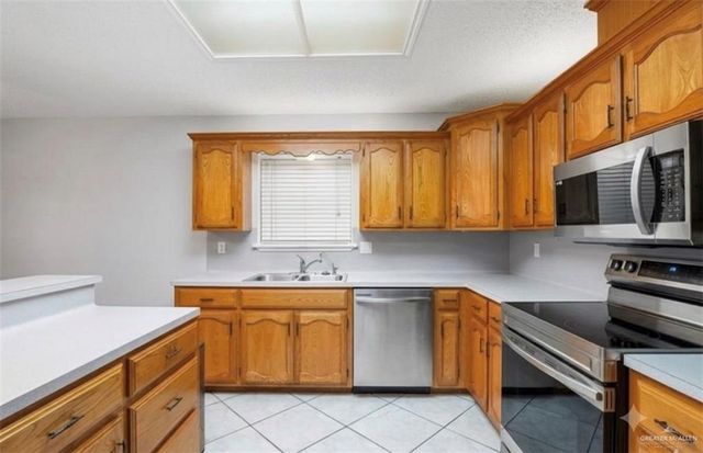 1006 Lake View Drive, Mission, TX 78572