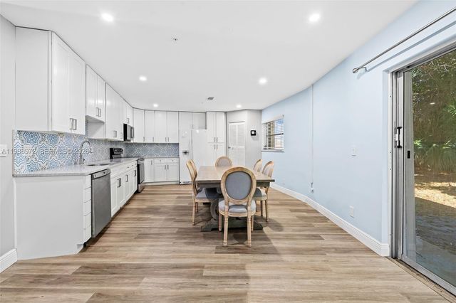 1633 NW 4th St, Boca Raton, FL 33486