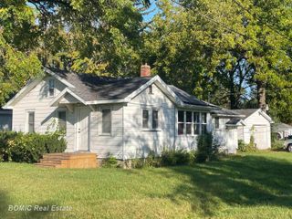 2645 Tatham Road, Saginaw, MI 48601