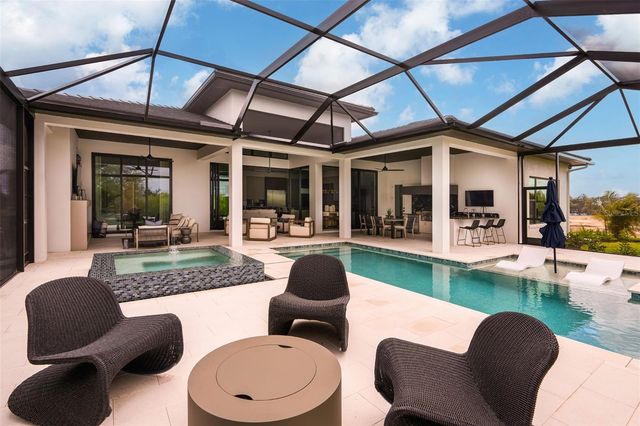 8613 SANDPOINT STREET, Sarasota, FL 34240