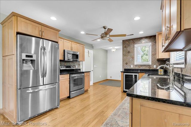 43747 Woodward Avenue, Bloomfield Hills, MI 48302