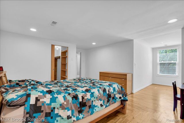 43747 Woodward Avenue, Bloomfield Hills, MI 48302
