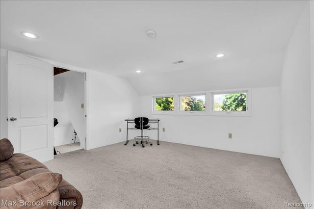 43747 Woodward Avenue, Bloomfield Hills, MI 48302