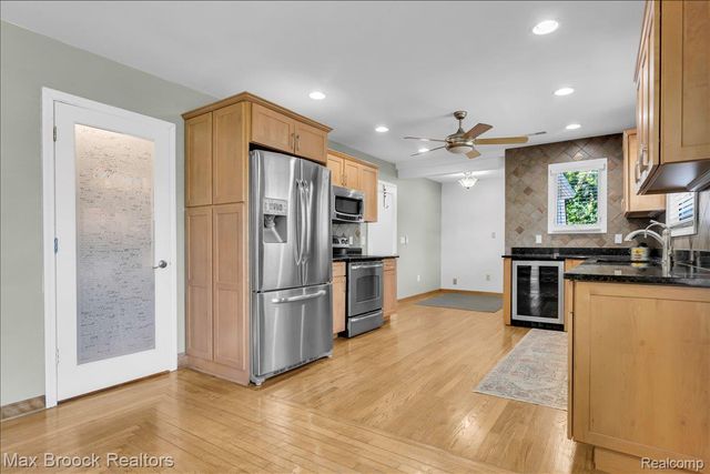 43747 Woodward Avenue, Bloomfield Hills, MI 48302