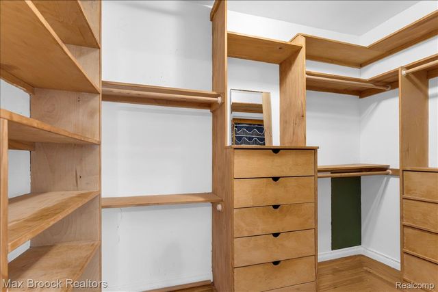 43747 Woodward Avenue, Bloomfield Hills, MI 48302