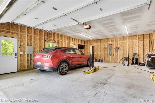 43747 Woodward Avenue, Bloomfield Hills, MI 48302