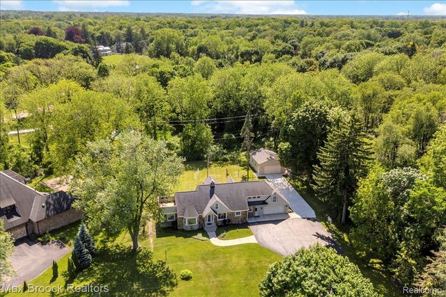 43747 Woodward Avenue, Bloomfield Hills, MI 48302
