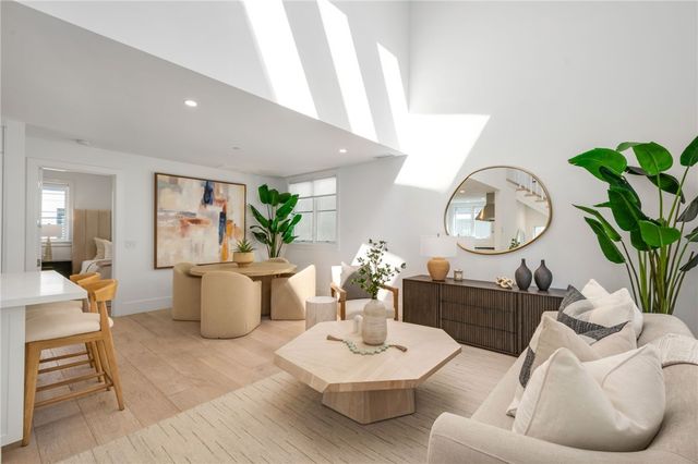 611 Narcissus Avenue, Corona Del Mar (newport Beach), CA 92625