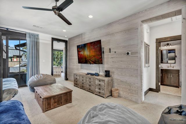 19404 Bold Venture DR 17, Spicewood, TX 78669