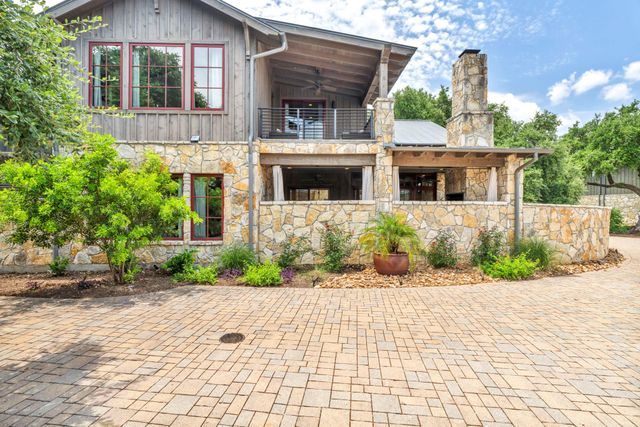 19404 Bold Venture DR 17, Spicewood, TX 78669