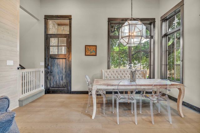 19404 Bold Venture DR 17, Spicewood, TX 78669