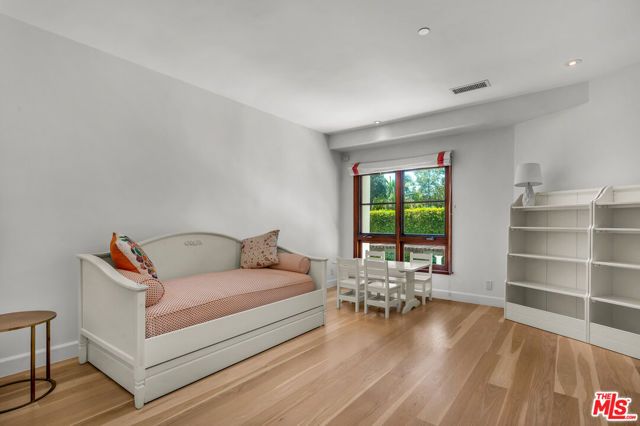 2134 La Mesa Drive, Santa Monica, CA 90402