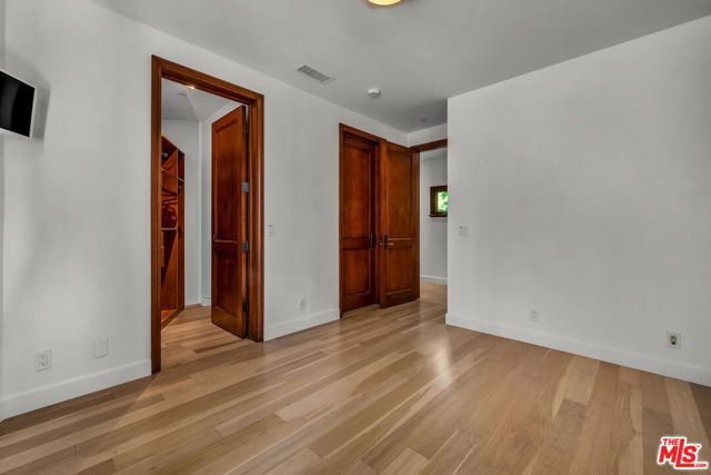 2134 La Mesa Drive, Santa Monica, CA 90402