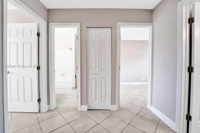 7175 Nova Drive 107, Davie, FL 33317