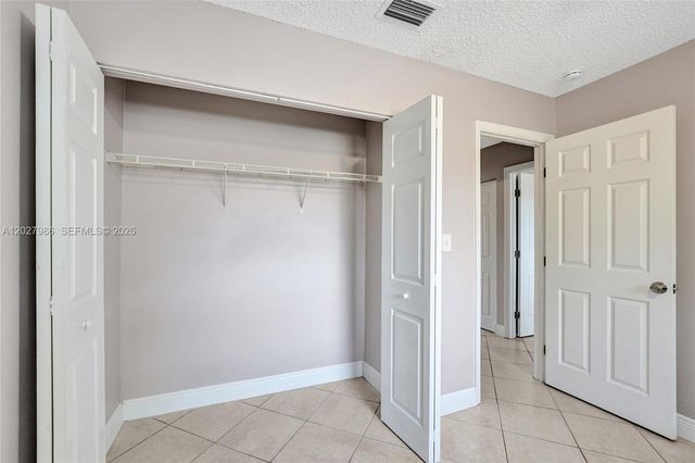 7175 Nova Drive 107, Davie, FL 33317