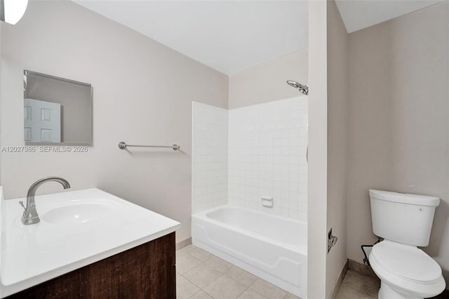 7175 Nova Drive 107, Davie, FL 33317