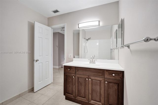 7175 Nova Drive 107, Davie, FL 33317