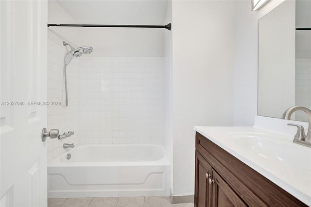 7175 Nova Drive 107, Davie, FL 33317