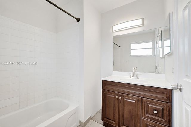 7175 Nova Drive 107, Davie, FL 33317