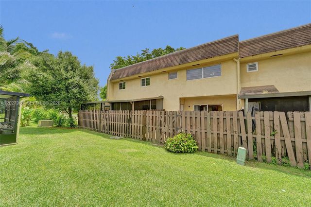 7175 Nova Drive 107, Davie, FL 33317
