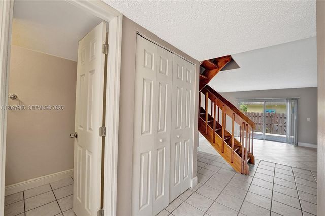7175 Nova Drive 107, Davie, FL 33317