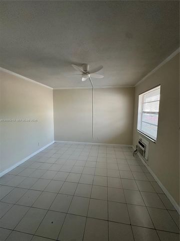 2918 Funston Street 33B, Hollywood, FL 33020