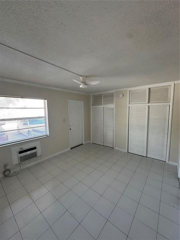 2918 Funston Street 33B, Hollywood, FL 33020